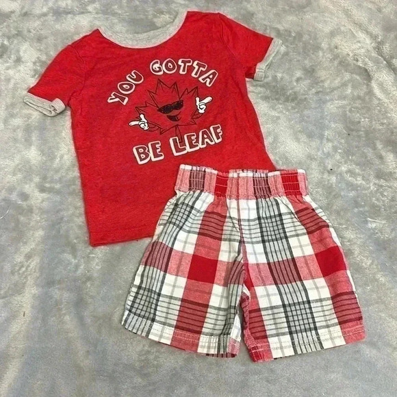 Canada T-Shirt and matching shorts. Size  2T - Picture 1 of 6
